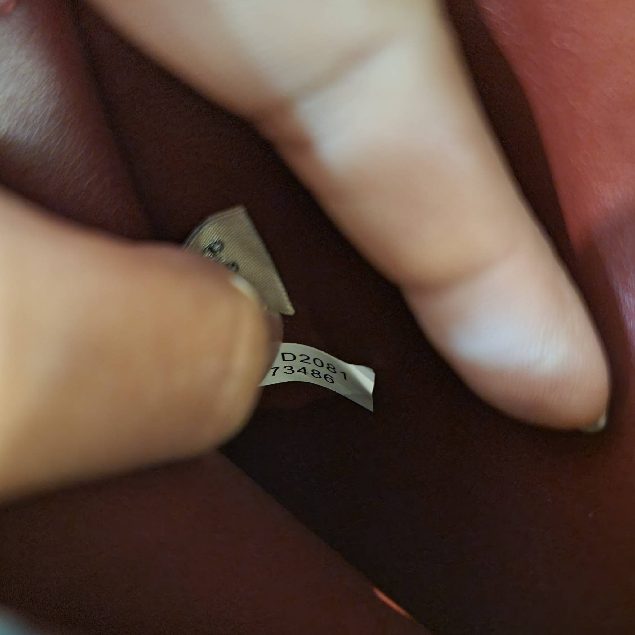 COACH F73486 NORTH/SOUTH PHONE CROSSBODY IN SIGNATURE CANVAS WITH FRUIT 🍒🍓🍋 แจกความสดใสกันอีกครั้ง!! กับกระเป๋าสะพายเอนกประสงค์ Case phone ใส่โทรศัพท์มือถือได้ทุกรุ่น ดีไซน์ลายผลไม้ฉ่ำๆ สวยมีเสน่ห์ 💖 วัสดุหนังแคนวาสคุณภาพ ฝ