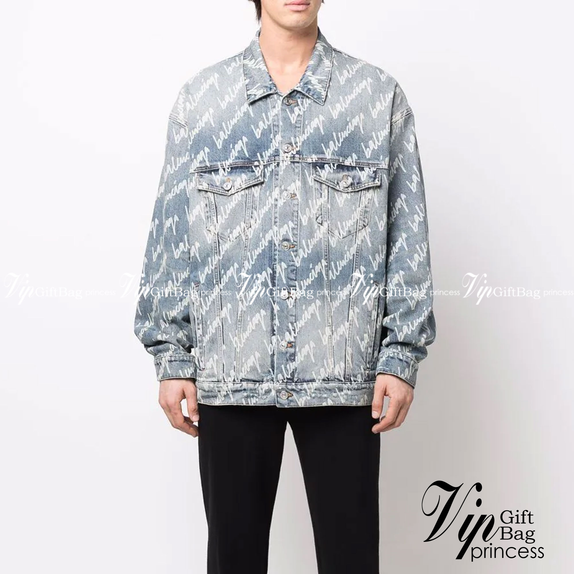 Balenciaga all-over logo denim jacket / BALENCIAGA Jacket เกรดออริจินอล มีป้ายแท็กที่คอเสื้อ ใส่ได้ทั้งผู้หญิงผู้ชาย พร้อมส่งที่ไทย