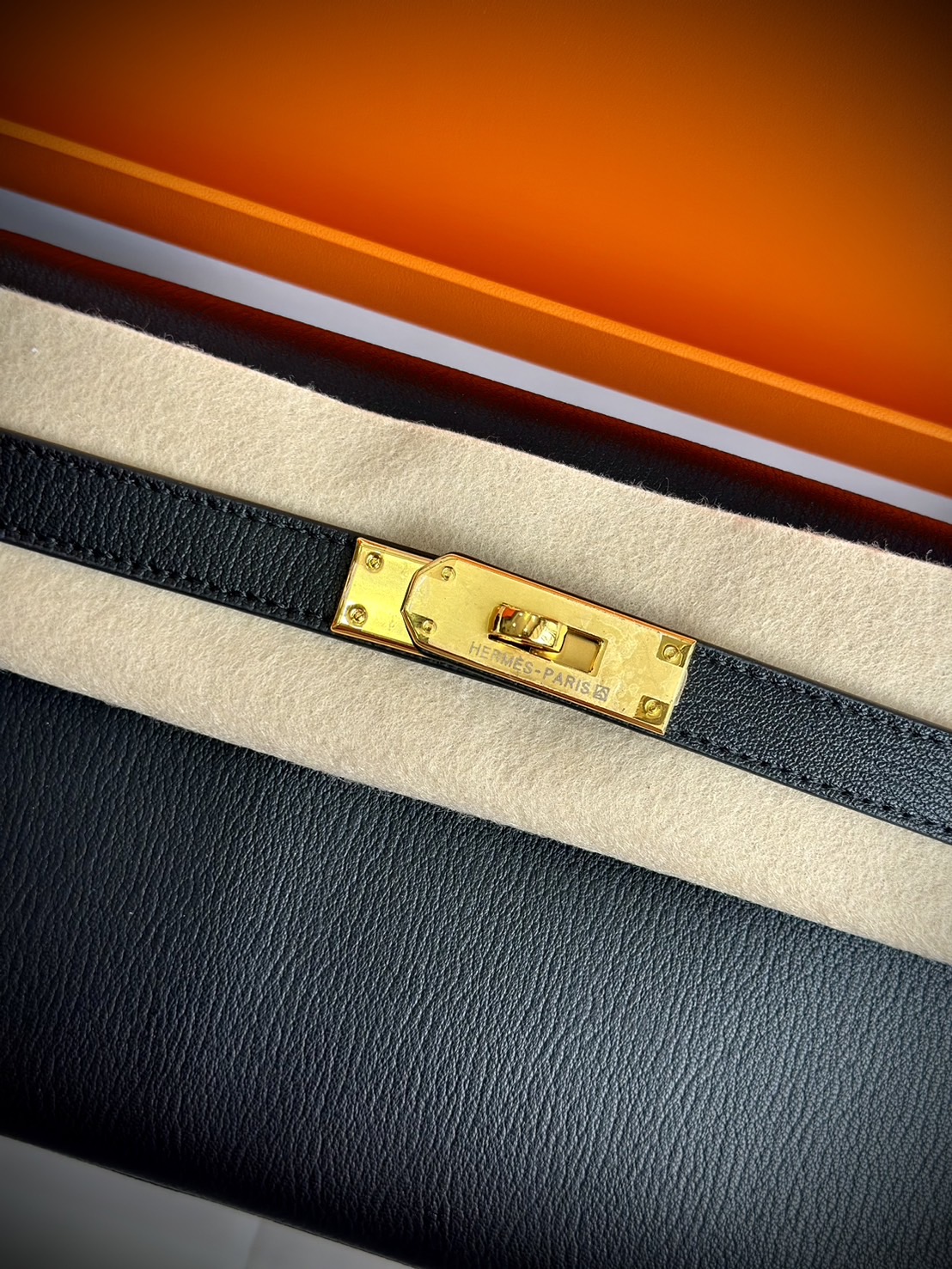 HERMES Kelly Classique To Go wallet swift leather เกรดงานดีสุด กระเป๋าแบรนด์หรูทรงกระเป๋าสตางค์ หนังแท้ เกรดออริ ท็อป สลับแท้ 1:1 ใช้งานต่างประเทศได้