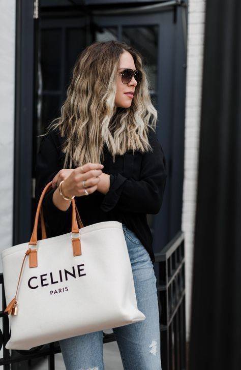 CELINE TOTE BAG VIP GIFT WITH PURCHASE (GWP) พรีเมี่ยมกิ๊ฟ Limited Edition จาก PERFUME DUTYFREE COUNTER วัสดุ Canvas & Grained cowhide ดีไซน์ทรง Shopping ขนาดใหญ่กำลังดี
