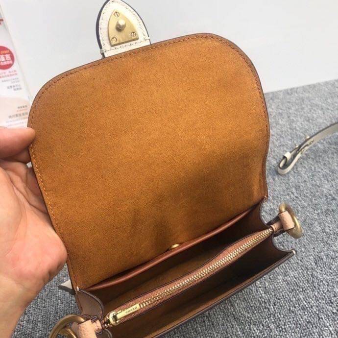 COACH 4503 BEAT SHOULDER BAG 18 with HORSE & CARRIAGE พร้อมส่งที่ไทย