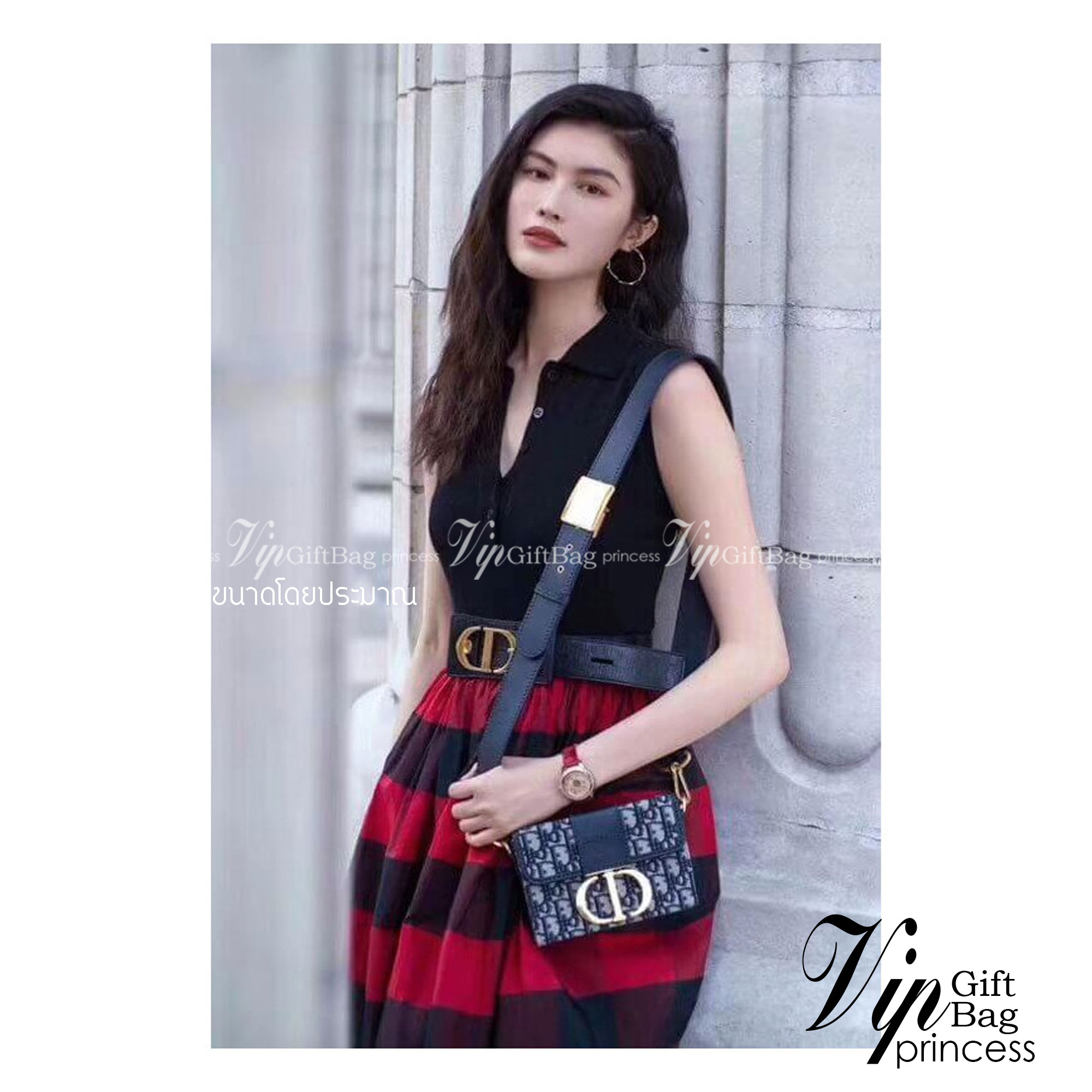 DIOR SET BAG / DIOR 30 Montaigne Bag / DIOR ANAGRAM BOX SET / CD LIMITED EDITION GIFT BOX WITH GOLD STAR BOUTIQUE SET พร้อมเสิร์ฟครบชุด แรร์ไอเท็ม ที่ถูกรวมไว้ในหนึ่งเดียว กับ gift box limited จัดให้ทั้งกระเป๋าสะพายสุดหรู กระเป๋าสตางค์ใบสั้นรุ่นคลาสสิค แล