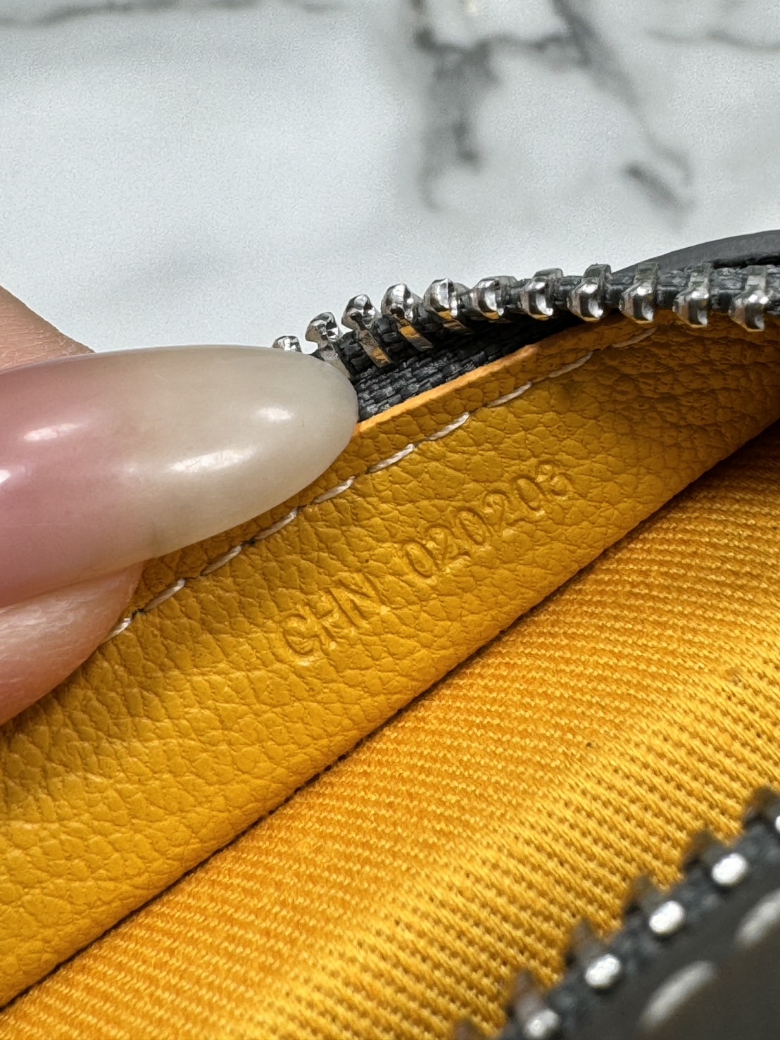 ORI หนังแท้ | Goyard Jouvence MM Toiletry Bag / Goyard Clutch bag กระเป๋าทรงคลัชกะทัดรัด เหมาะสำหรับการเก็บของในแนวตั้งและป้องกันการหกหรือรั่วไหล แคนวาสทำความสะอาดง่าย