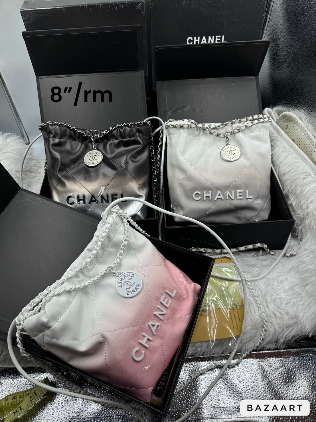 CHANEL 22 Mini Handbag Patent Gradient & Lacquered Metal White / SS22 Logo CC shopping tote กระเป๋าทรงโท้ทไล่สี รุ่นใหม่ มีเสน่ห์ดูดี ดูแพงที่สุด เกรดไฮเอน 1:1