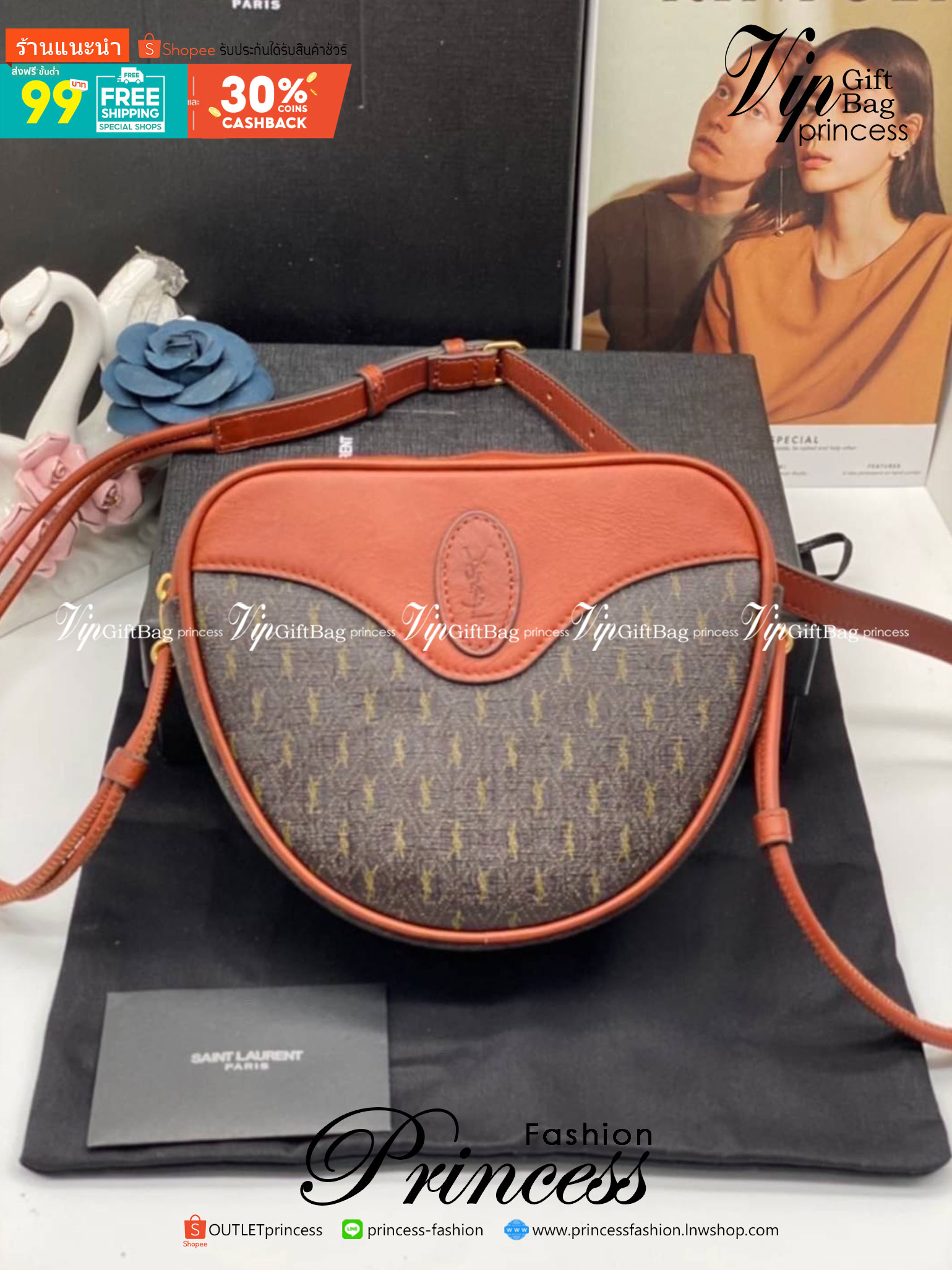 ORI SAINT LAURENT Leather-Trimmed Monogrammed Coated-Canvas Messenger Bag / YSL Messenger Bag เกรดออริจินอล หนังแท้ ใช้งานต่างประเทศได้ ภาพถ่ายจากงานขายจริง กระเป๋าสะพายสไตล์วินเทจ งานหนังแท้สวย โทนสีผู้ดีมากค่ะ ภายในโล่งจะสะพายไหล่ CROSSBODY ก็ดูดี สินค้