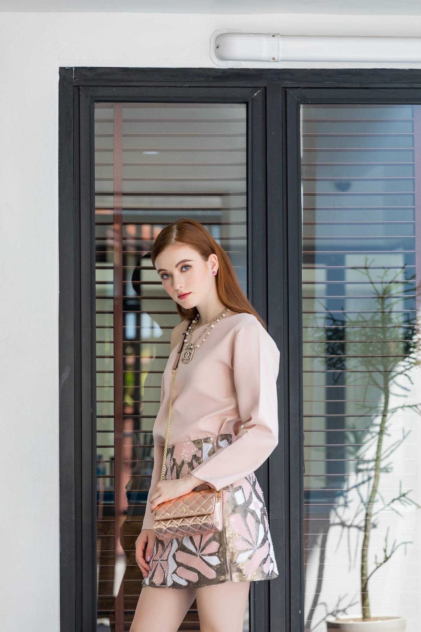 รุ่นขายดีที่สุด ** รอบใหม่ **หนังวัวแท้ สวย นิ่มมากๆค่า และ ปักลายตารางออกมาสวยมาก ** KEEP รุ่น Florence Flat bag ตัวกระเป๋าหนังแท้ นิ่ม-ตึง สุดๆ รุ่นนี้ จะมี 2 ขนาด คือ mini และ classic ไซด์