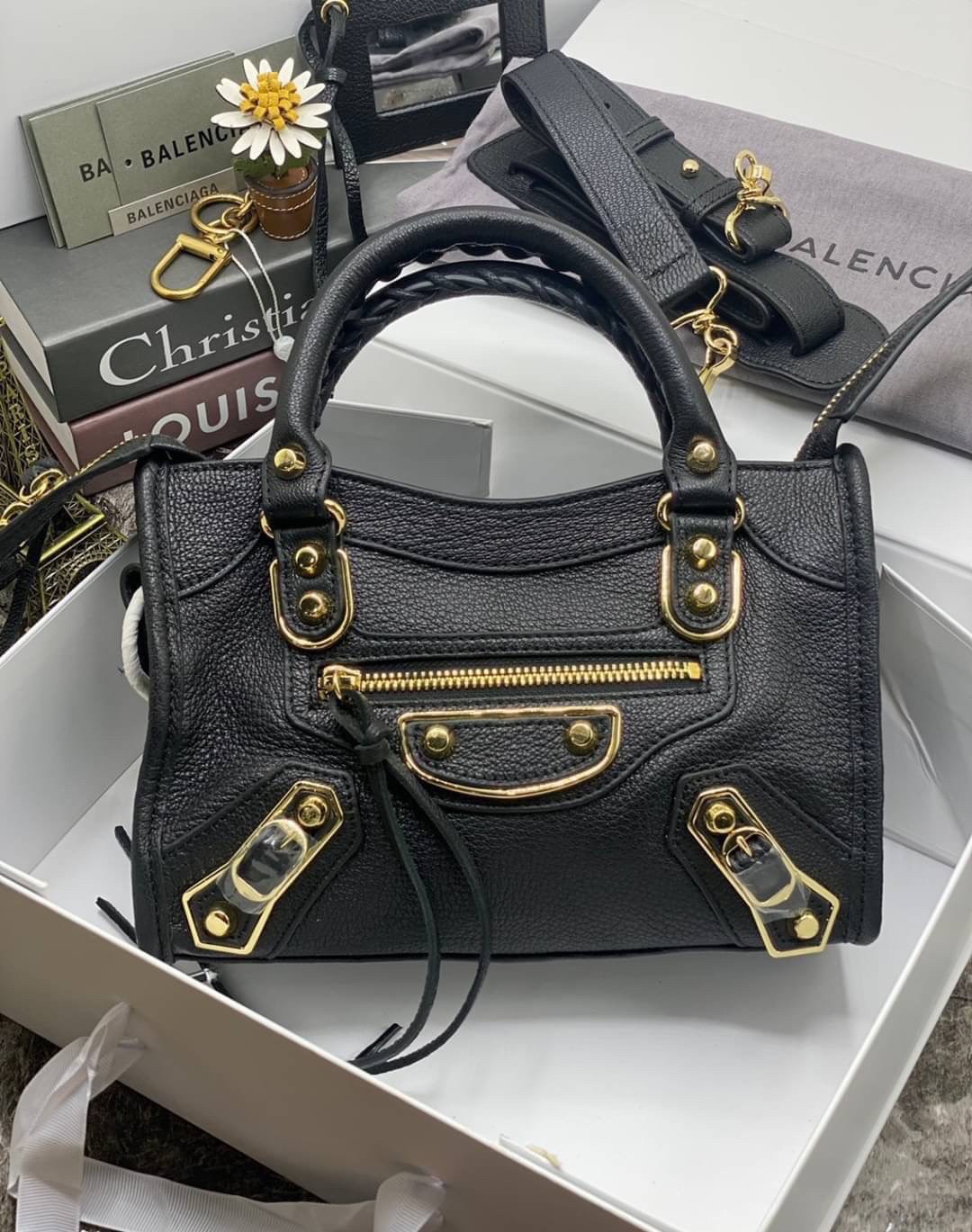 VIP 】หนังแท้ BALENCIAGA Classic City Mini Shoulder Bag พร้อมส่งที่ไทย