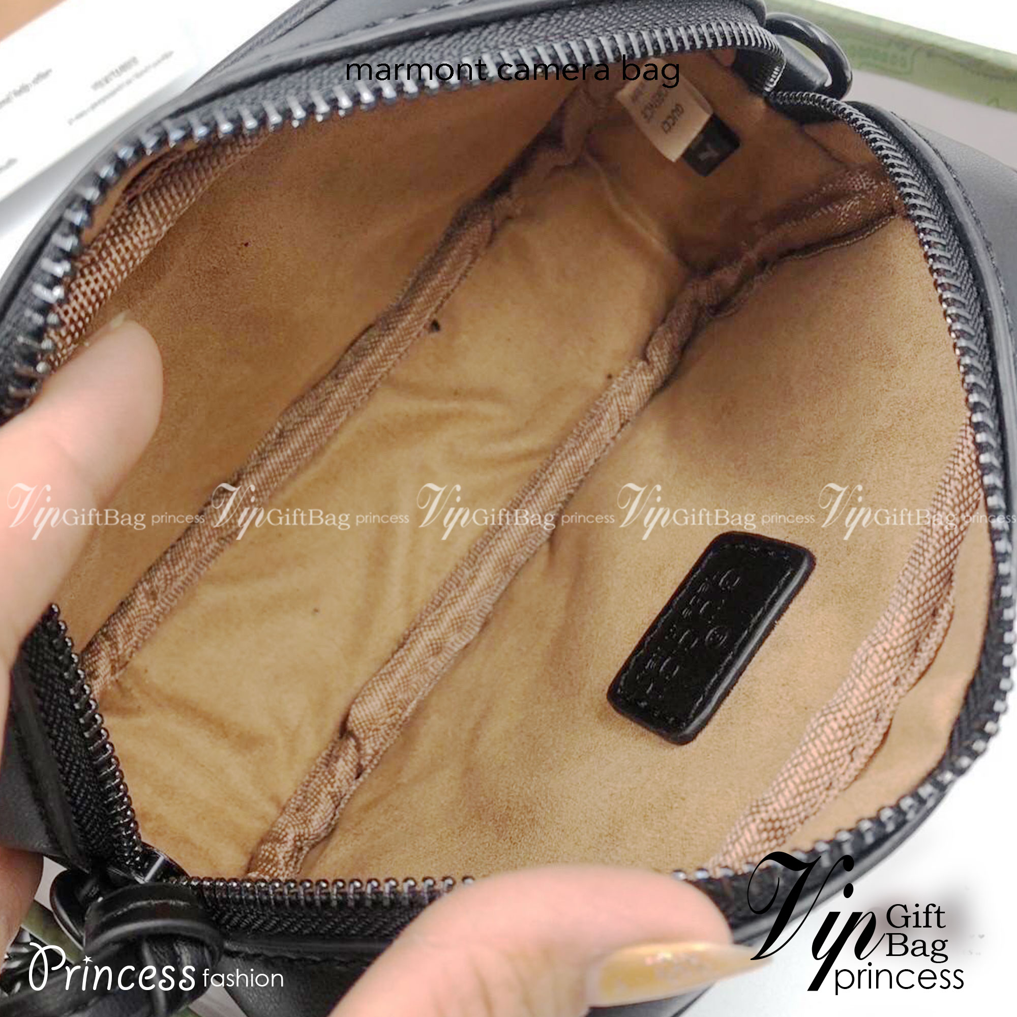 GUCCI MARMONT CAMERA BAG / GG Marmont small matelassé shoulder bag กระเป๋าสะพายรุ่นคลาสสิก ใช้ได้ทั้งชายหญิง งานเกรดหนังสวย ใช้งานง่าย ขนาดกำลังน่ารัก มาพร้อมสายยาว เป็นรุ่นที่น่าใช้อีกรุ่นค่า ขนาดกำลังดี อะไหล่สั่งผลิตเฉพาะรุ่น ภาพถ่ายจากสินค้าจริง