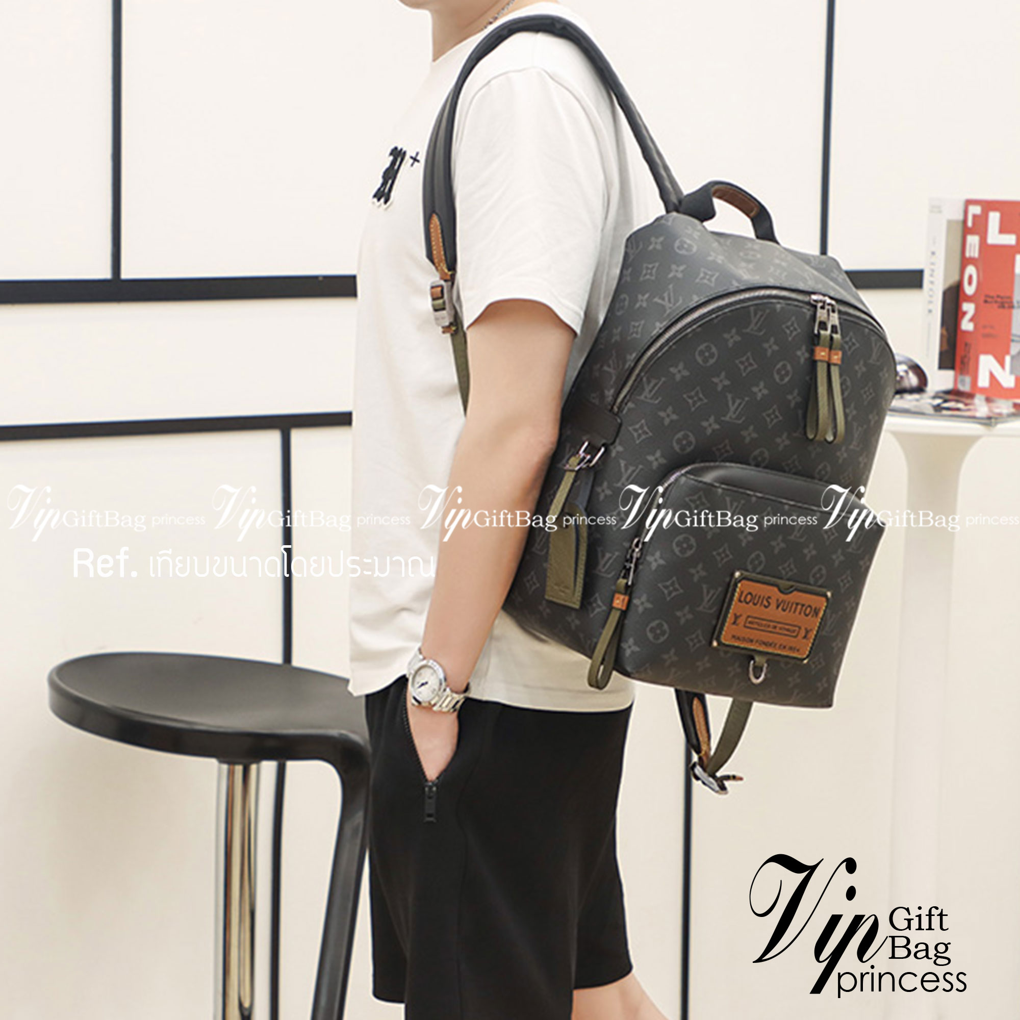 LV Discovery Backpack / LV Backpack in Black กระเป๋าเป้ งานปั้มแบรนด์ ใช้ได้ทั้งชายหญิง ภาพถ่ายจากงานขายจริง ใช้งานต่างประเทศได้