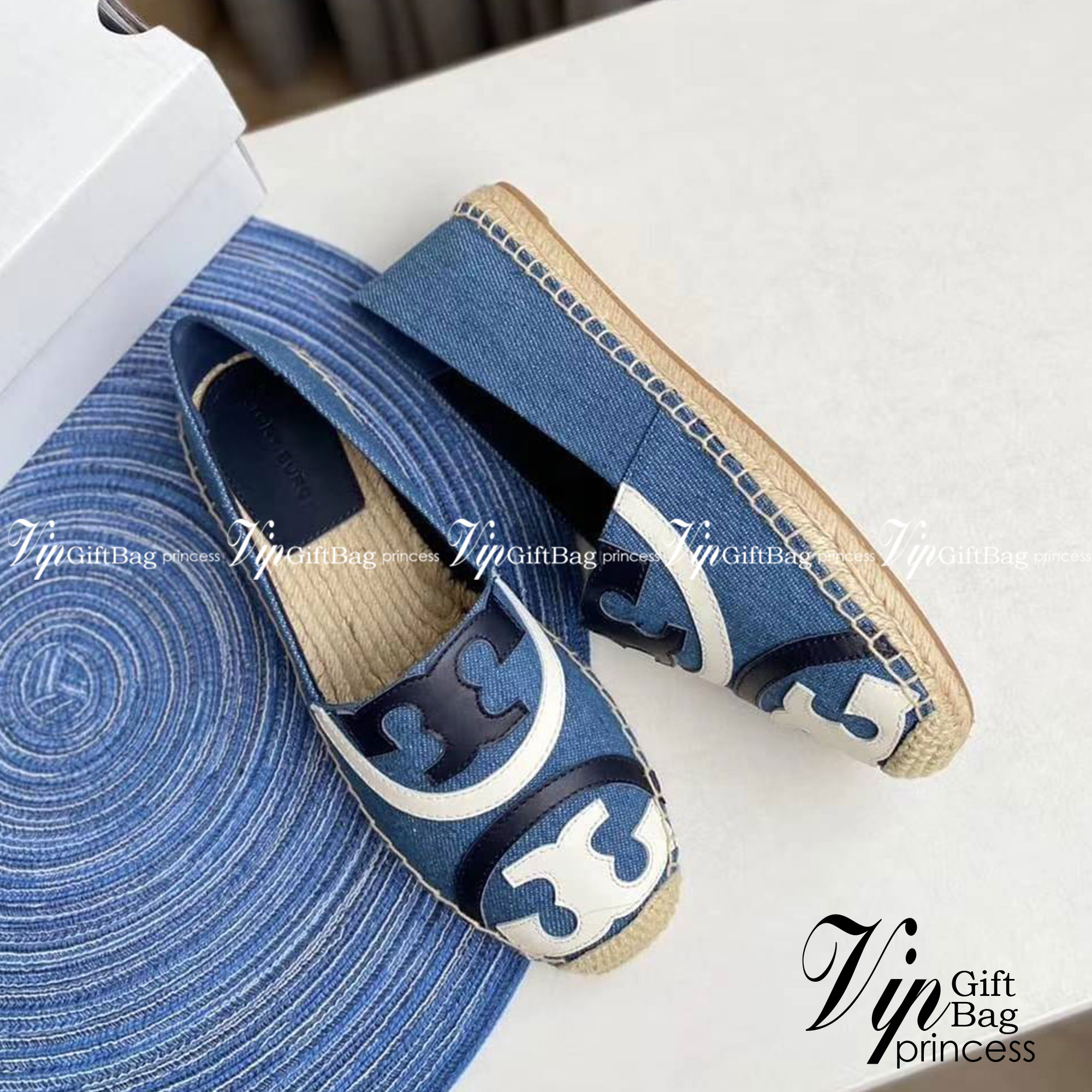Tory Burch Espadrilles / Tory burch Poppy Espadrille Canvas / TORY BURCH SHOES เกรดออริจินอล พร้อมส่ง ภาพถ่ายจากสินค้าจริง ใช้งานต่างประเทศได้