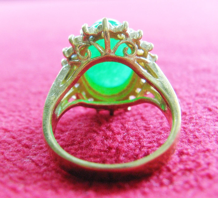 สินค้าจองค่ะ แหวนหยกทองเหลืองล้อมเพชรแบบผู้หญิง(ราศีพฤษภ)แบบใหญ่ค่ะ