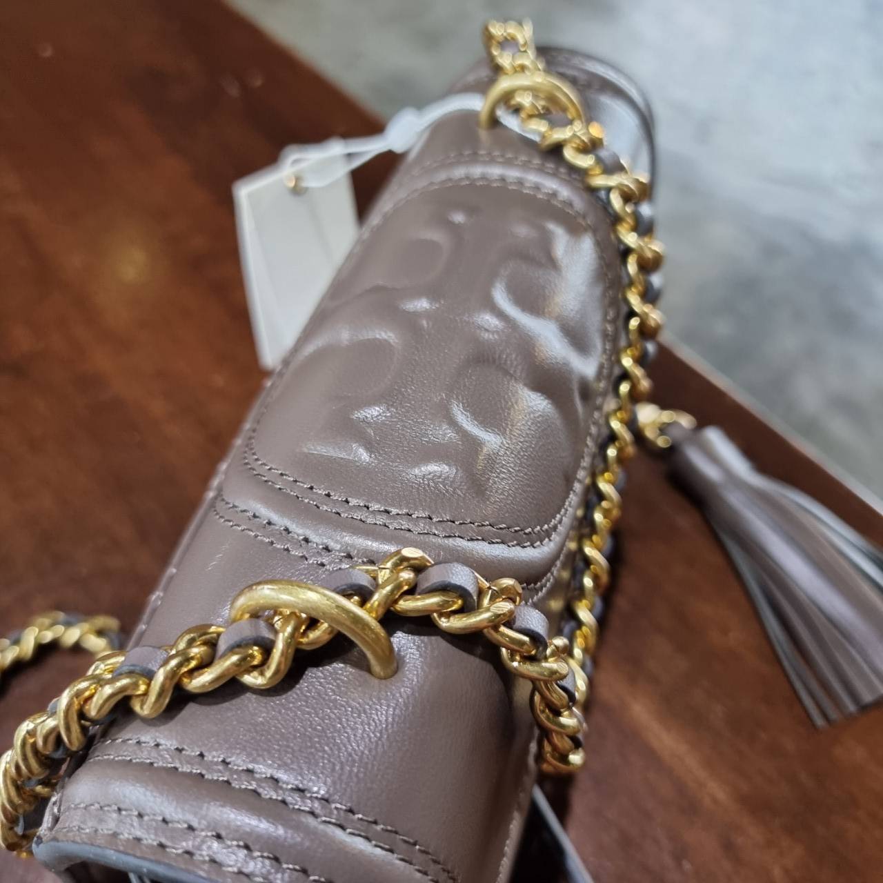 OUTLET 】TORY BURCH FLEMING SMALL CONVERTIBLE SHOULDER BAG แรร์ไอเท็ม สีมาใหม่ นิวซีซั่น สวยหรู ดูผู้ดีสุด