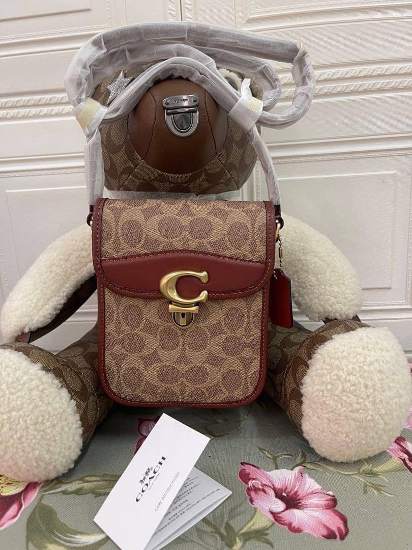 COACH TALL STUDIO CROSSBODY IN SIGNATURE CANVAS พร้อมส่งที่ไทย ภาพสินค้าถ่ายจากงานขายจริง ใช้งานต่างประเทศได้