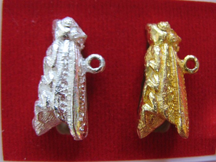 สินค้าหมดค่ะ ต่อเงิน-ต่อทอง มหาลาภร่ำรวยมหาเศรษฐี หลวงพ่อเปิ่น พ.ศ.2558 วัดบางพระ จ.นครปฐม พร้อมกล่องเดิมค่ะ