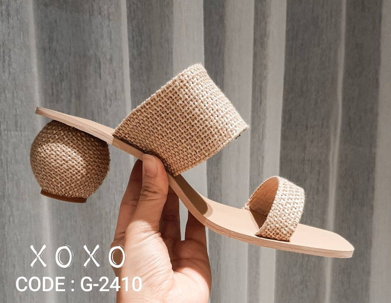 รองเท้าผ้าป่านสไตล์งานเกาหลี งานสวม คาดผ้าป่านลายกระสอบ ส้นทรงกลม งาน สวย เก๋ ดูแพง เกินราคาคะ งานจริงสวยมาก แมทส์ชุดง่าย