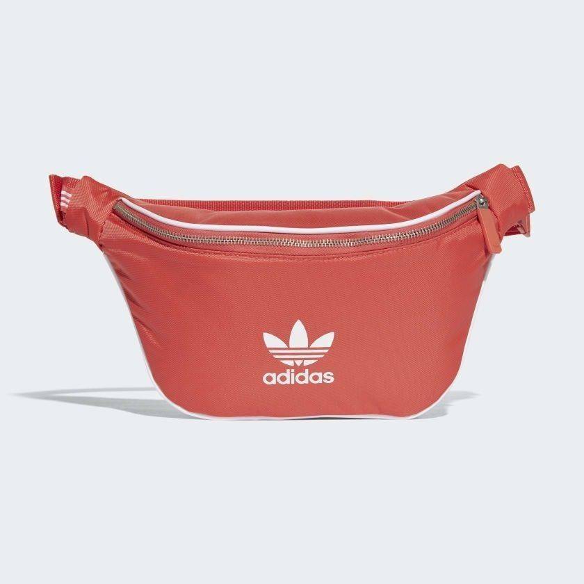 ADIDAS ORIGINALS ADICOLOR WAIST BAG ของมันต้องมี!! กระเป๋าคาดอก/คาดเอวสุดชิค ดีไซน์เรียบง่าย แต่สะพายแล้วเท่ คลาสสิคสุดๆ!! วัสดุ Nylon+Polyester กันน้ำได้ เปิด-ปิดฝากระเป๋าด้วยซิป หัวซิปปั๊มแบรนด์เป็น signature ภายในมีช่องโล่งกว้าง ใส่ของได้พอสมควร ใส่มือ