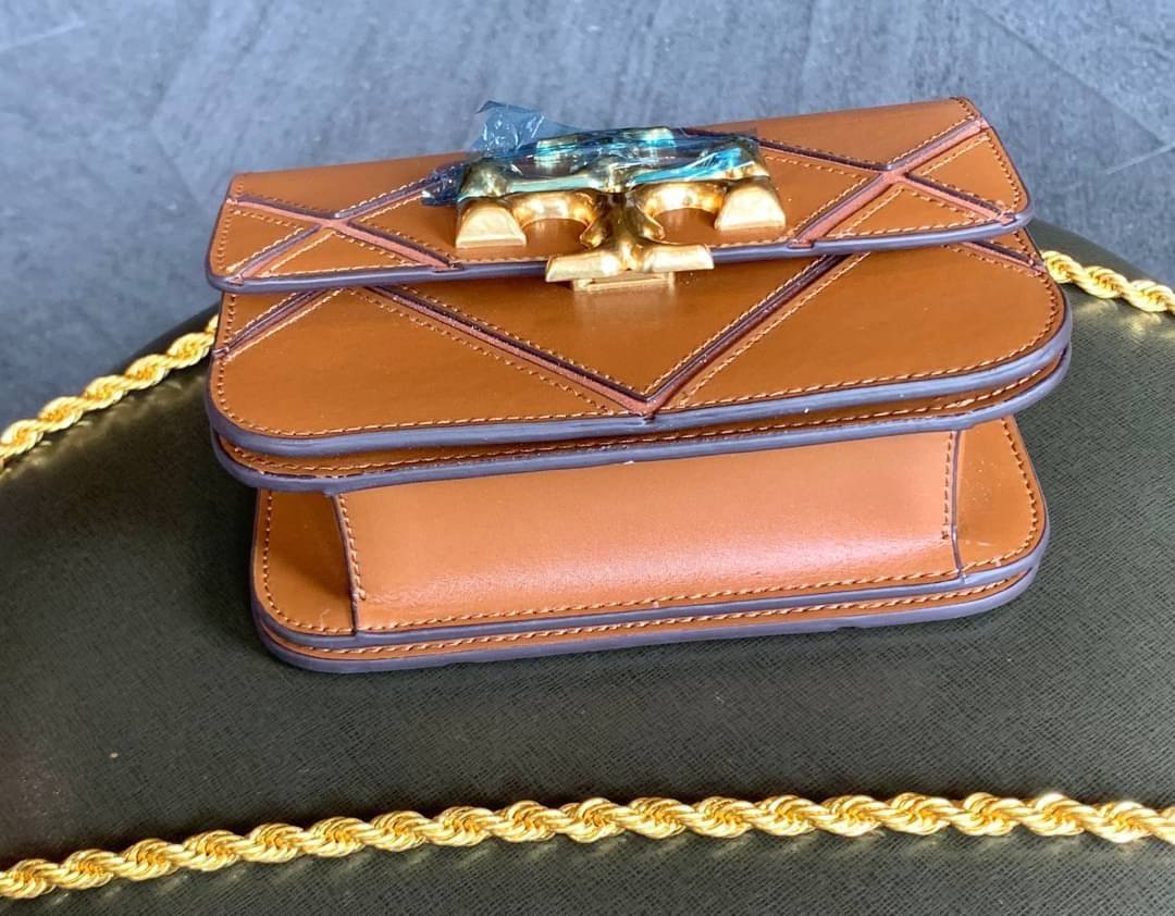 TORY BURCH ELEANOR SMALL SHOULDER BAG / Tory Burch Eleanor quilted shoulder bag น้องเล็ก หรู ดูแพง ลุคไหนๆ ใบนี้เอาอยู่เลยค่าา! Best seller ใครยังไม่มีติดตัว รอบนี้จัดเลยค่าา