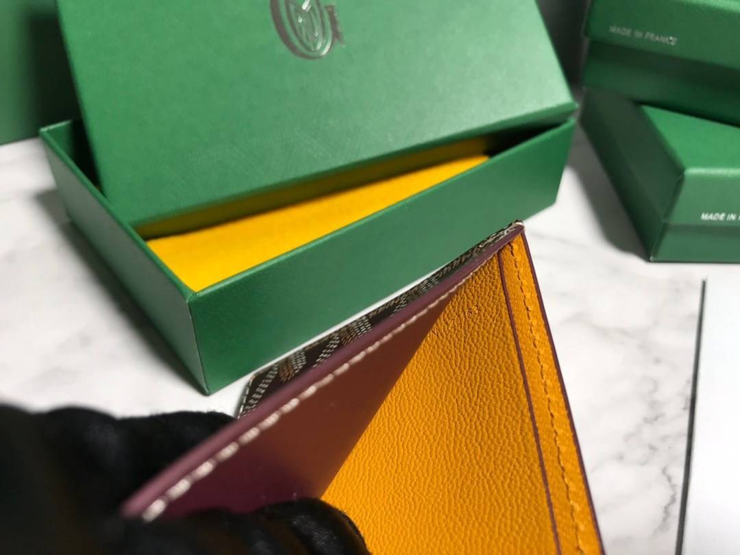 หนังแท้ GOYARD WALLET / GOYARD Victoire Bifold Wallet พร้อมส่งที่ไทย เกรดเทพออริจินอล หนังเกรดดีสุด กระเป๋าสตางค์ผู้ชายใบสั้น พร้อมกล่องเขียวแบรนด์สวยหรู อีกรุ่นที่ยอดขายไม่เคยตก ภาพสินค้าถ่ายจากงานขายจริง ใช้งานต่างประเทศได้เลยค่ะ