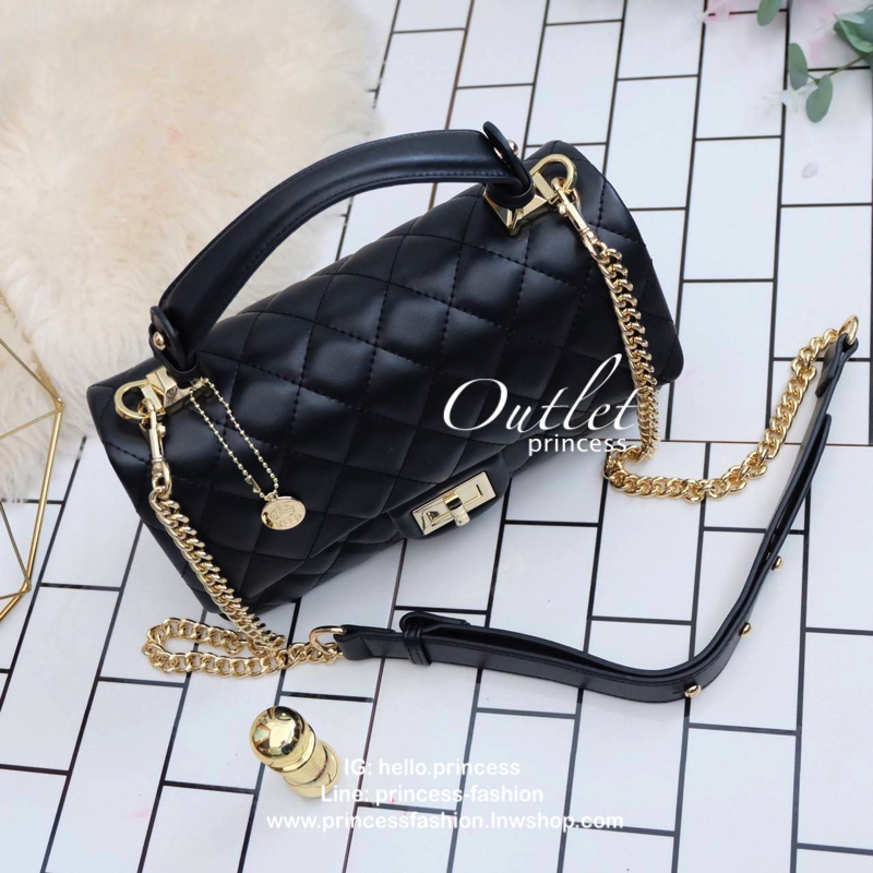 รุ่นขายดี คอลเลคชั่นใหม่ อะไหล่สี LightlyGold สวยมาก KEEP รุ่น Coco chain handbag ✨กระเป๋าทรงหรูวัสดุทำจากหนังตัวใหม่ ไมโครไฟเบอร์ สวย ทน หนัง นิ่ม ฟู ตึง สวยอยู่ทรงตามแบบฉบับของแบรนด์ รุ่นใหม่ตัวนี้ปักลายตารางสวยหรู การเย็บประณีตทุกตาราง