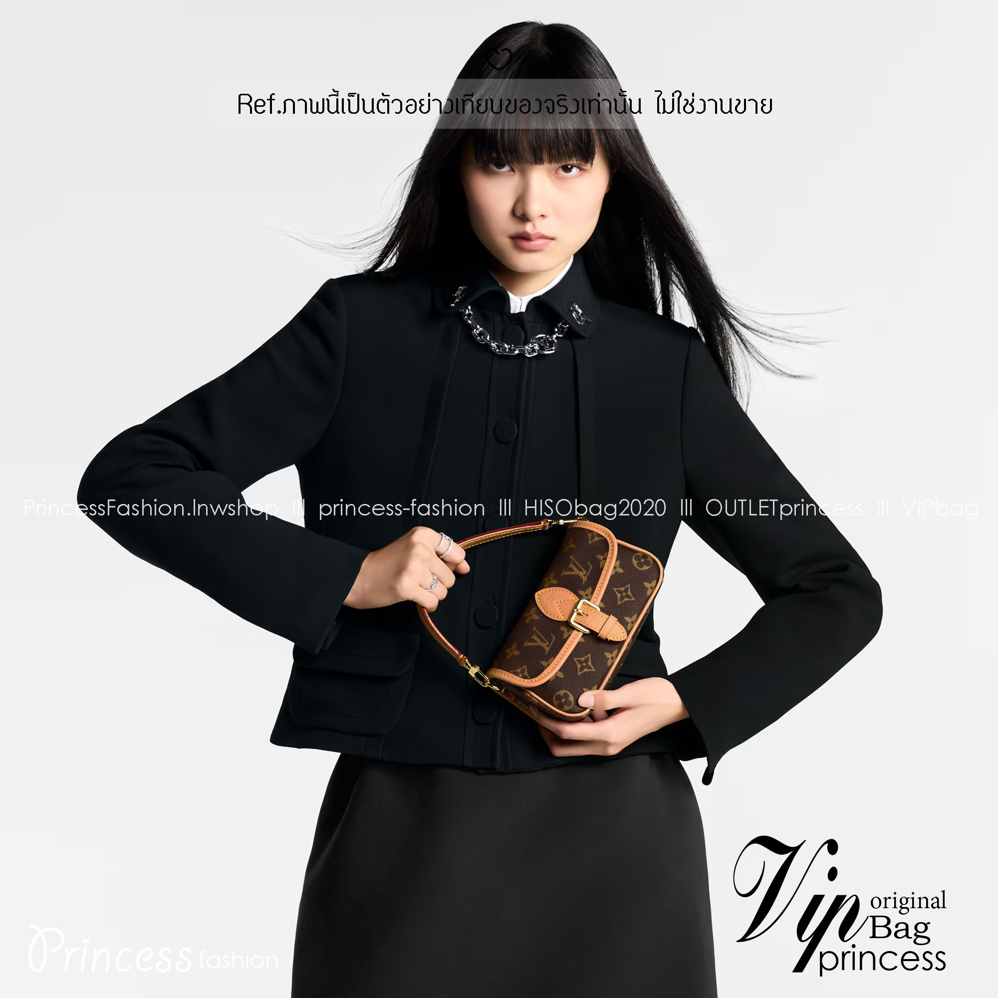 LV Nano Diane Bag กระเป๋ามัลติฟังก์ชั่นรุ่นยอดนิยม มาในไซส์เล็กมินิน่ารักคุณหนูลัคชูมากค่ะ ดีไซน์น่ารักน่าใช้มากๆ มีสายมาให้ถึง 2 แบบ ปรับเปลี่ยนใช้ตามลุคแต่ละวันได้เลย