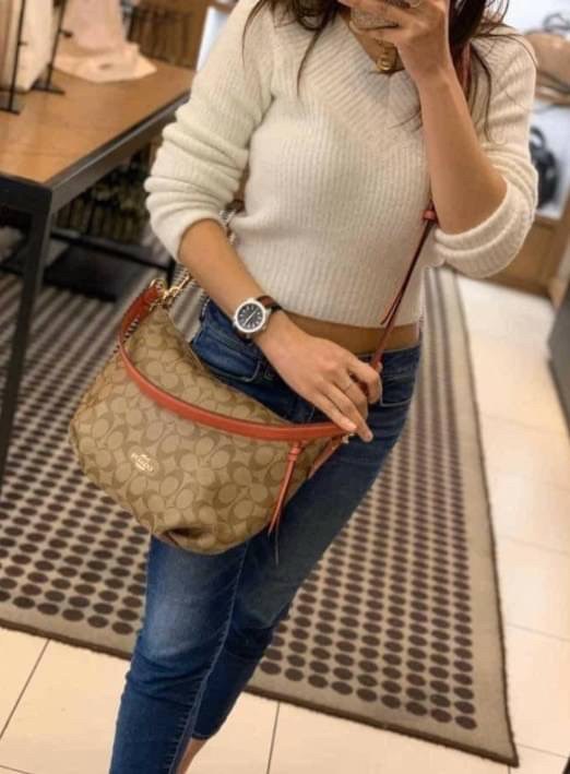 OUTLET 】ปรับราคาลง ได้ไปไม่ผิดหวังแน่นอนจ้าา💥 Coach Pebble Leather Small Skylar Hobo Shoulder Bag((90738)) พร้อมส่งที่ไทย ล่าสุด! กระเป๋าหิ้ว//สะพายข้างได้ ทรงน่ารัก ละมุน หนังแท้ หนังนิ่มมือดีมาก หลงรักแน่นอนค่าา! เปิดปิดกระเป๋าแบบซิปมีพู่ห้อย ใช