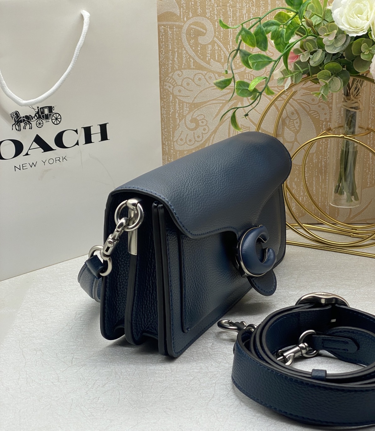 COACH TABBY CROSSBODY WRISTLET 26cm สีใหม่ล่าสุด ต้อนรับสงกรานต์นี้ รุ่นนี้ต้องเข้าแล้ว พกพาได้ตลอดวันเลย ห้ามพลาดค่ะ! พร้อมส่งที่ไทย