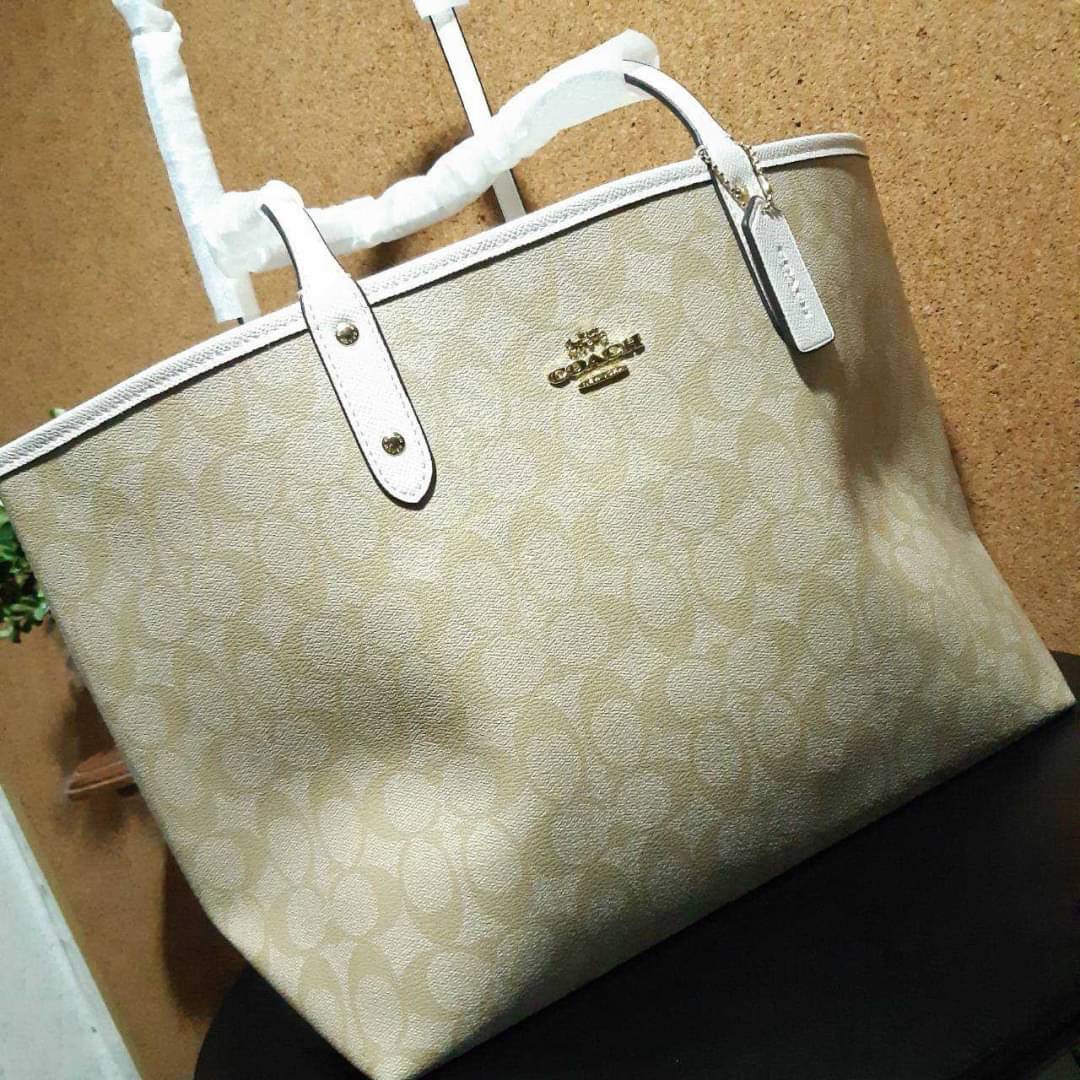 COACH F36658 REVERSIBLE CITY TOTE IN SIGNATURE CANVAS WITH POUCH