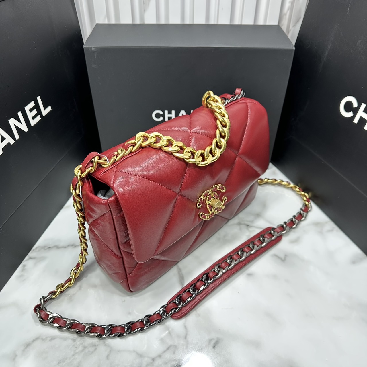 ORI หนังแท้ | CHANEL 19 Flap Bag 25cm กระเป๋าสะพายรุ่นยอดนิยม หนังนิ่มนุ่มลื่น หรูหราระดับตำนาน สวยงามเหนือกาลเวลา