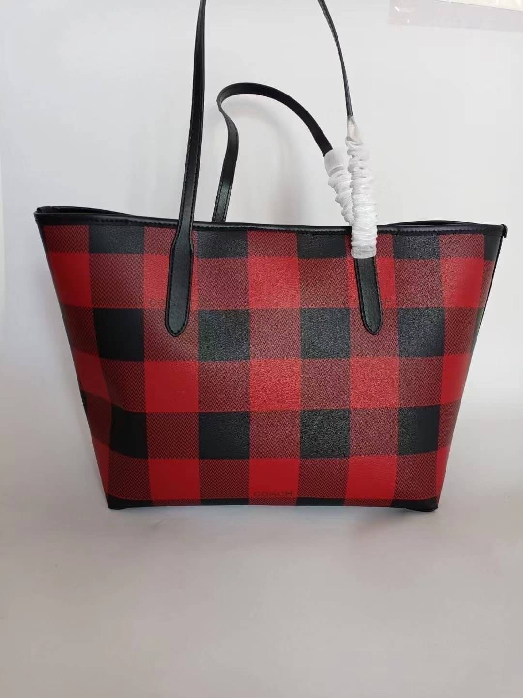 COACH CITY TOTE WITH BUFFALO PLAID PRINT (COACH C7271)
