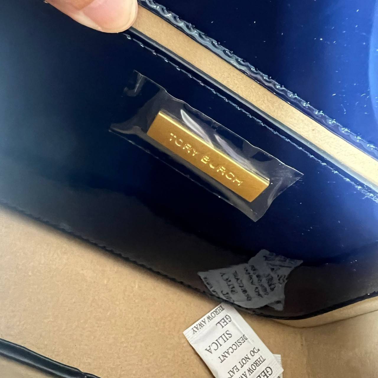 Tory Burch Robinson T Monogram Convertible Shoulder Bag กระเป๋าสะพาย เกรดท็อปออริ เกรดดีสุด สลับแท้ 1:1 ใช้ต่างประเทศได้