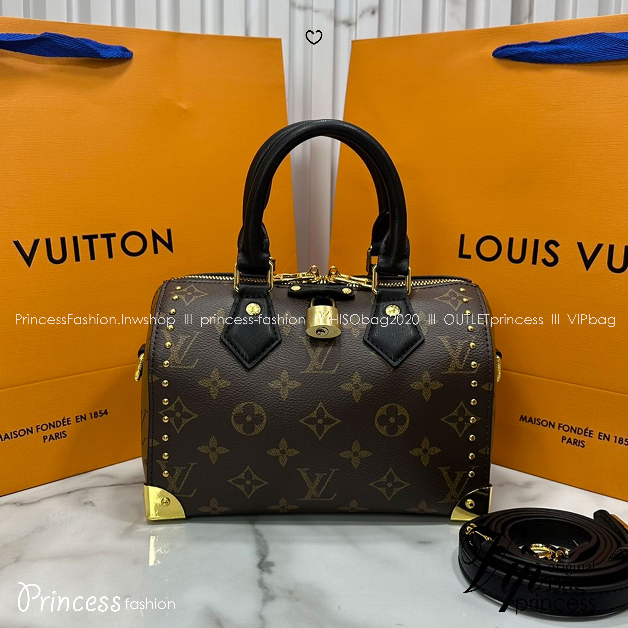 LV Petite Malle Souple Bag / LV Speedy Monogram Bag กระเป๋าสะพายทรงสปีดี้คลาสสิค สวยหรูจากดีเทลเก็บมุมด้วยหมุด เกรดออริ เทียบแท้ 1:1 ใช้งานต่างประเทศได้