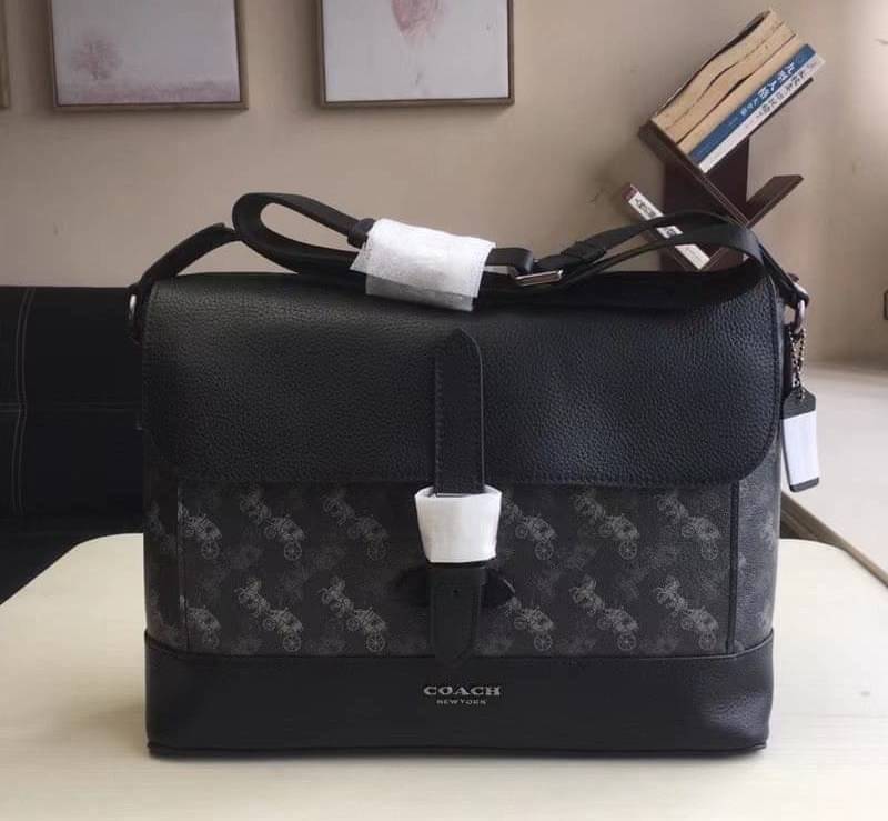 COACH HUDSON MESSENGER WITH HORSE AND CARRIAGE PRINT (COACH 89955) กระเป๋าสะพาย Coach ผู้ชาย ทรงสีเหลี่ยมใส่เอกสาร ใส่ Notebook ใส่Labtop ✅วัสดุแคนวาสลายรถม้า+หนังแท้