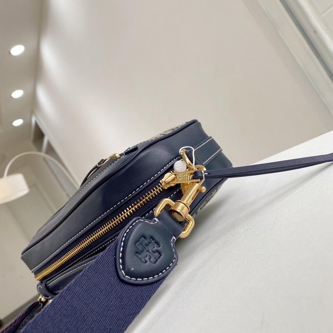 Tory Burch T- Monogram Jacquard Camera Bag กระเป๋าถือหรือสะพายข้าง ปักษ์ลายแบรนด์ วัสดุ Canvas ปักษ์ลายแบรนด์