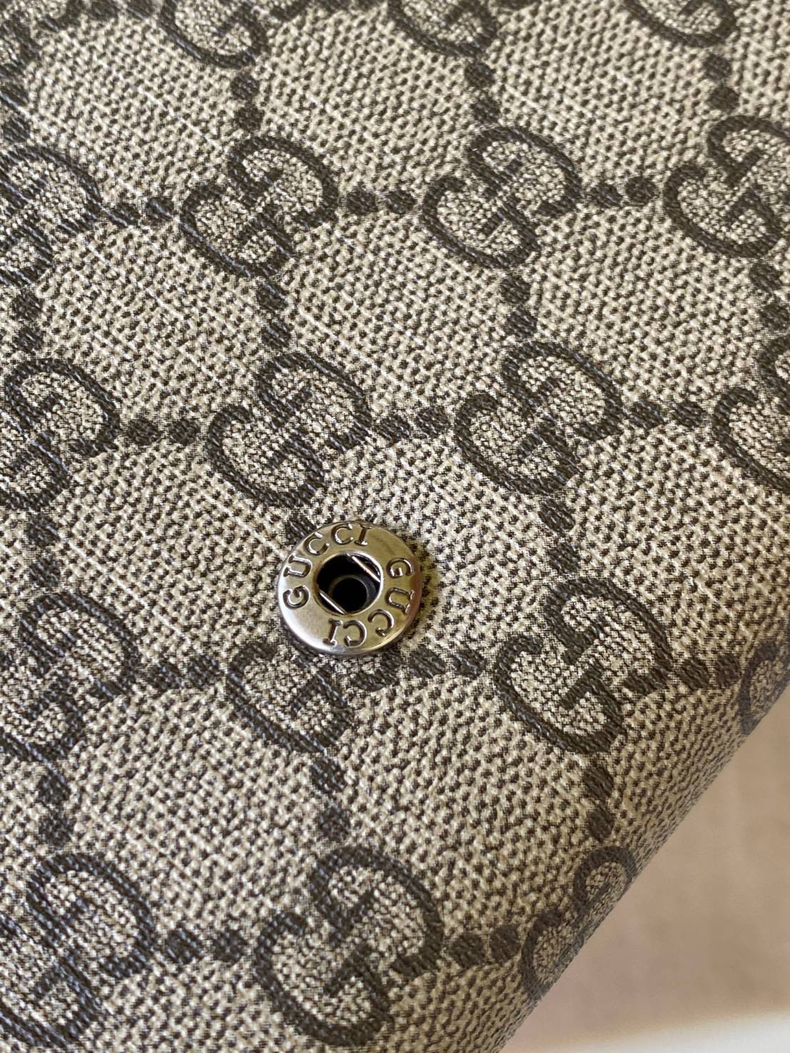 หนังแท้ GUCCI Dionysus mini chain bag / GG Dionysus Wallet Beige and Black GG Supreme canvas พร้อมส่งที่ไทย งานหนังแท้และผ้าแจ็คการ์ดออร์แกนิกอย่างดี พร้อมส่งที่ไทย ภาพสินค้าถ่ายจากงานขายจริง ใช้งานต่างประเทศได้