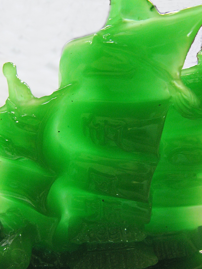 เรือมังกรสีหยกลำใหญ่สมปรารถนาราบรื่นค่ะ