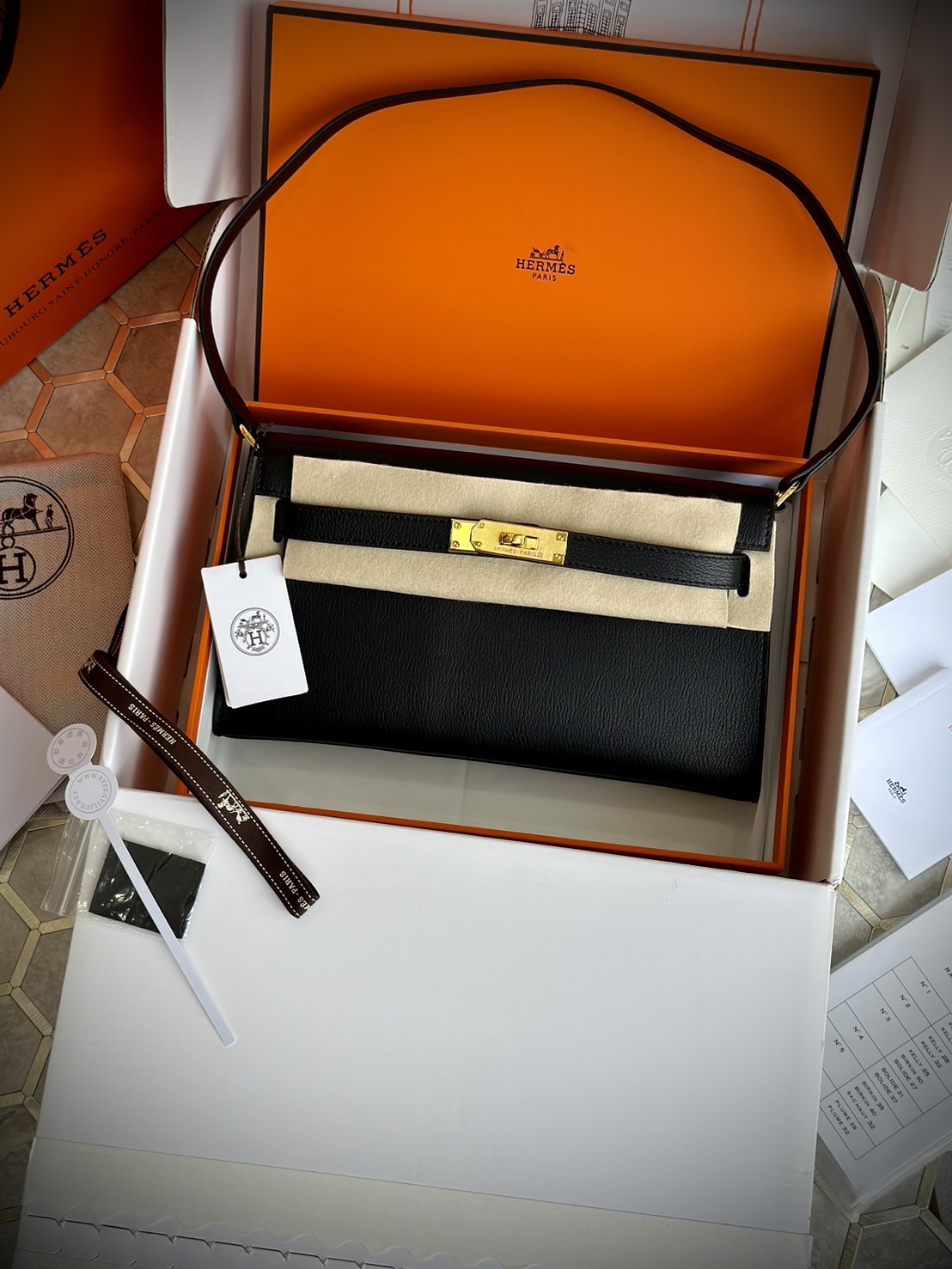 HERMES Kelly Classique To Go wallet swift leather เกรดงานดีสุด กระเป๋าแบรนด์หรูทรงกระเป๋าสตางค์ หนังแท้ เกรดออริ ท็อป สลับแท้ 1:1 ใช้งานต่างประเทศได้