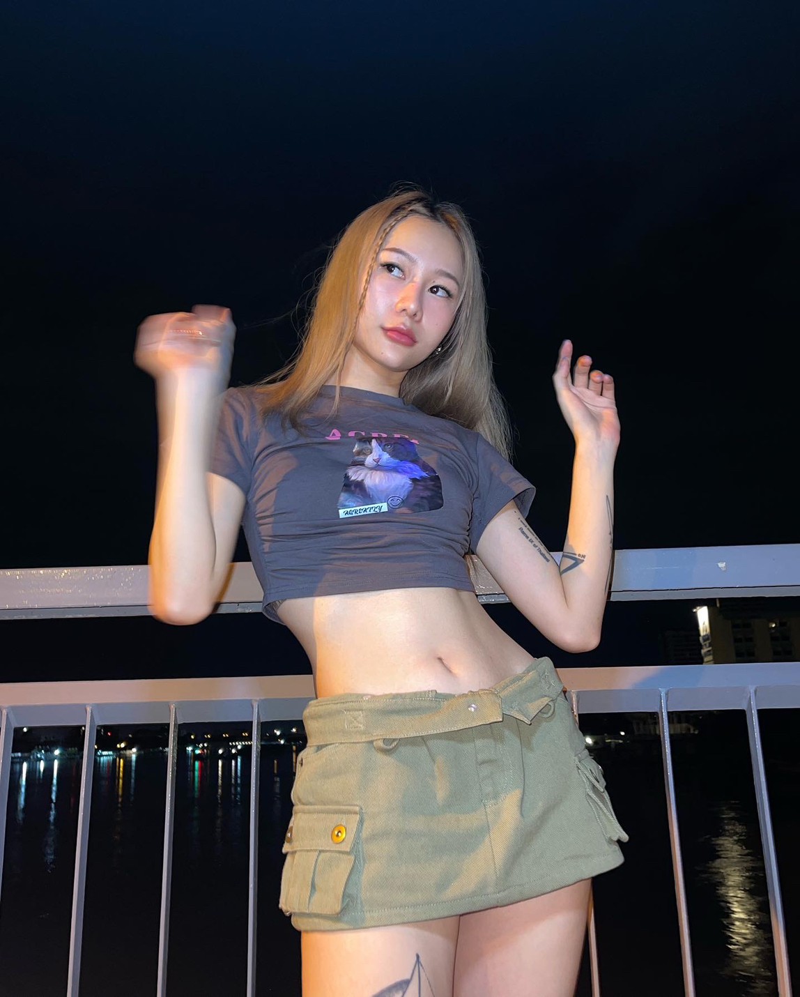 พร้อมส่ง 🐆 Catty girls เสื้อครอปเเขนสั้นลายน้องเเมว (38031)