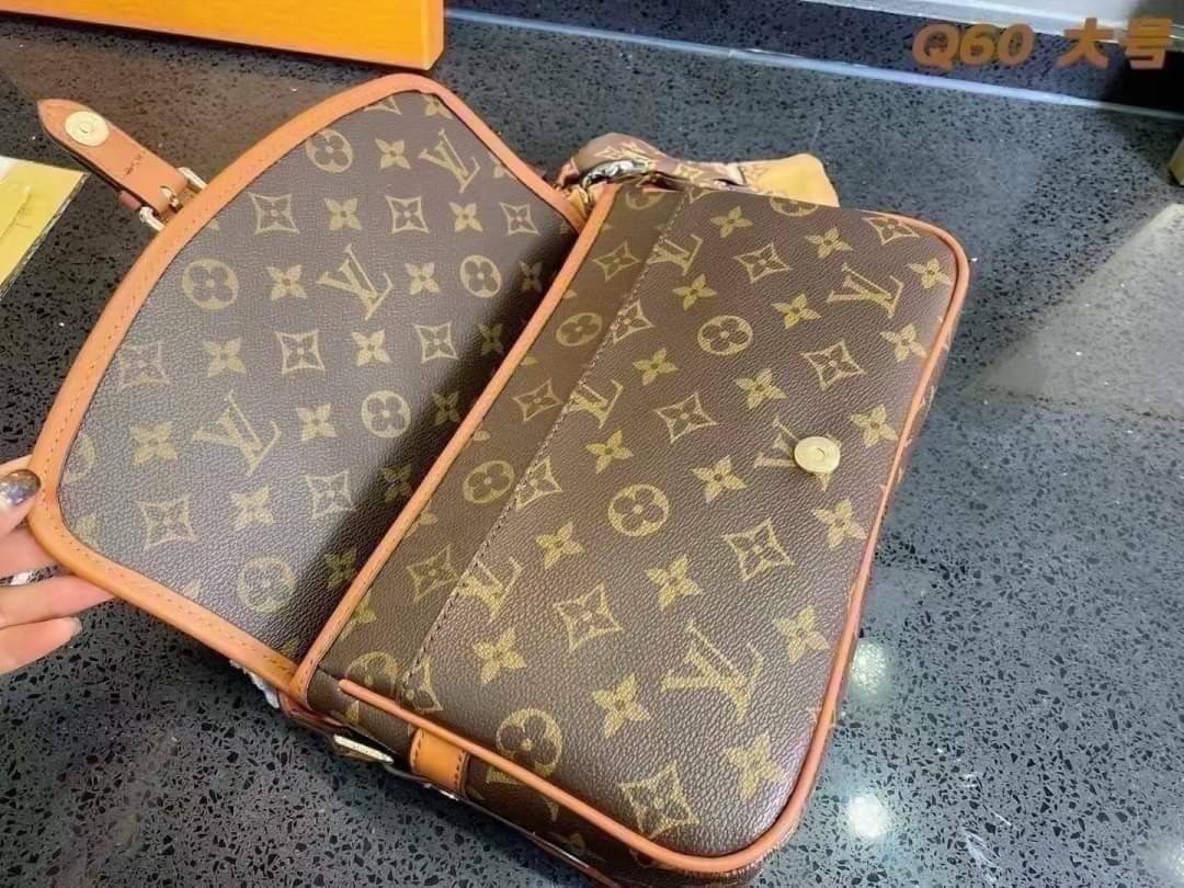 LV Monogram Sologne Crossbody Bag ที่สุดของรุ่นหายากที่จัดเต็มให้แบบฟูลเซ็ท กระเป๋าสะพาย พร้อมน้องหมีห้อย ดีไซน์น่ารักน่าใช้