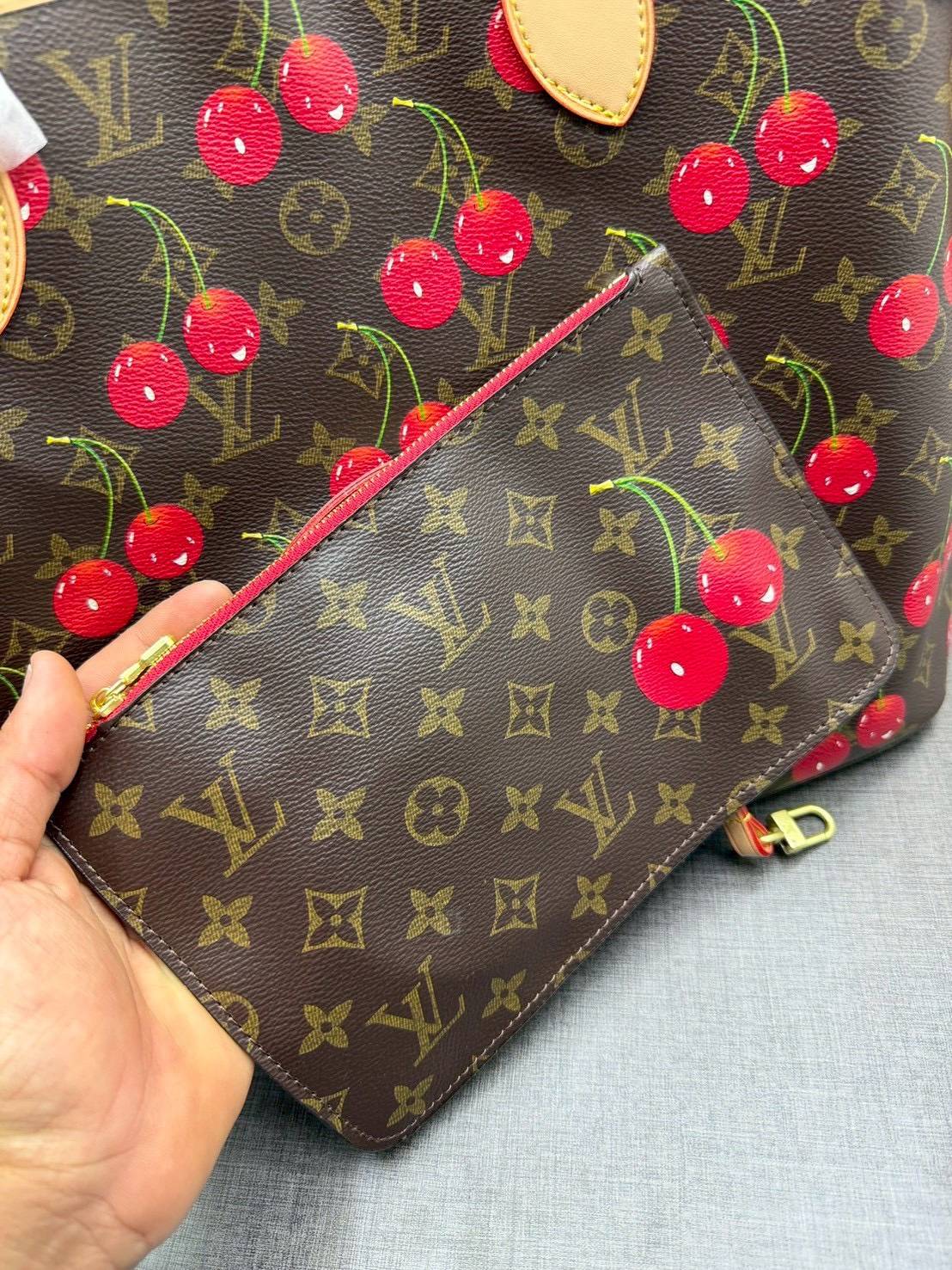 ORI หนังแท้ | LV x TM - Neverfull MM Bag Monogram cherry canvas / LV Tote Bag กระเป๋าสะพายทรงโท้ทใบใหญ่ ลายเชอรี่น่ารักสดใส