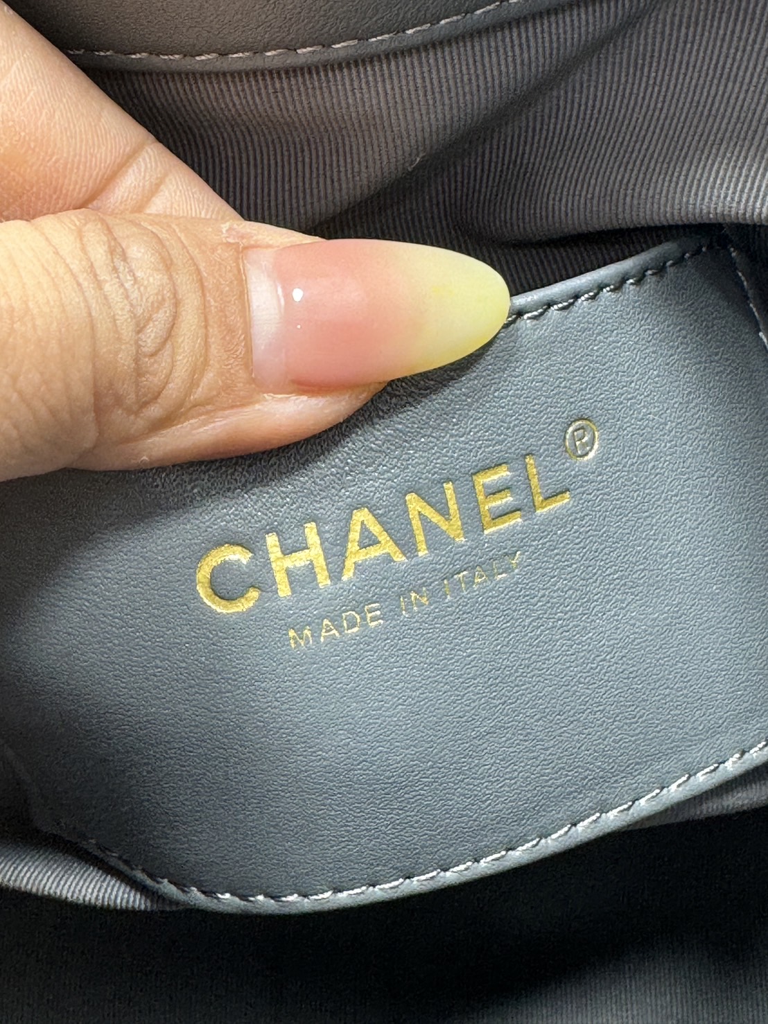 11 สี ORI หนังแท้ | 25cm CHANEL 25 Small Handbag Spring-Summer 2025 กระเป๋าสะพายรุ่นใหม่สุดฮอตแห่งปี ที่สุดแห่งความไอคอนิก