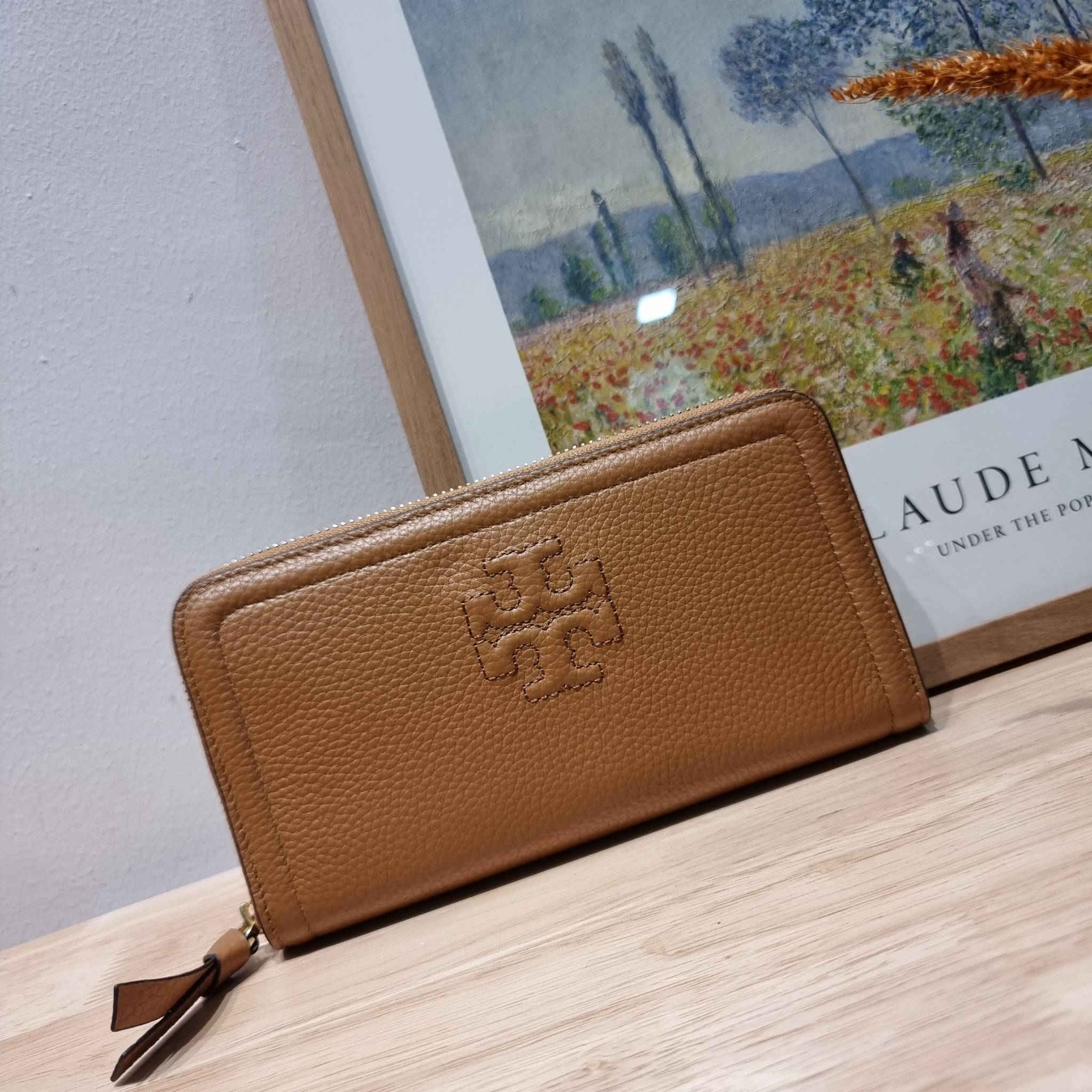TORY BURCH THEA MULTI GUSSET ZIP CONTINENTAL WALLET กระเป๋าสตางค์ใบยาวเบสท์เซลเลอร์ ขนาดกำลังพอเหมาะ ดีไซน์เรียบหรู