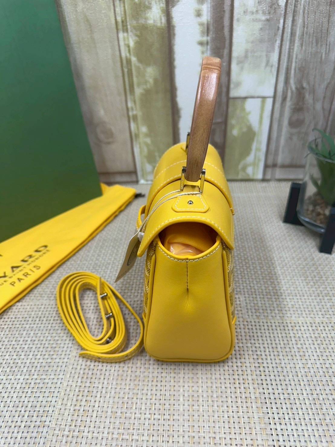 10 สี ORI หนังแท้ | GOYARD Saïgon Souple Mini Bag 20cm กระเป๋าถือ/สะพายดีไซน์หูจับไม้เป็นเอกลักษณ์ที่สวยหรูหราสง่างาม