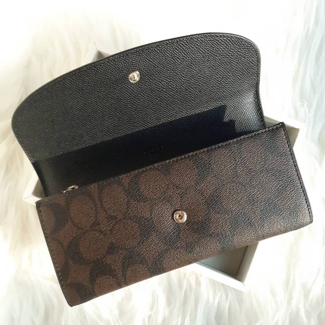 ของแท้ COACH F52601 POP SLIM ENVELOPE WALLET IN SIGNATURE กระเป๋าสตางค์รุ่นฝาพับ ดีไซน์เรียบหรู คลาสสิค ใช้งานง่ายและสะดวกมากๆ