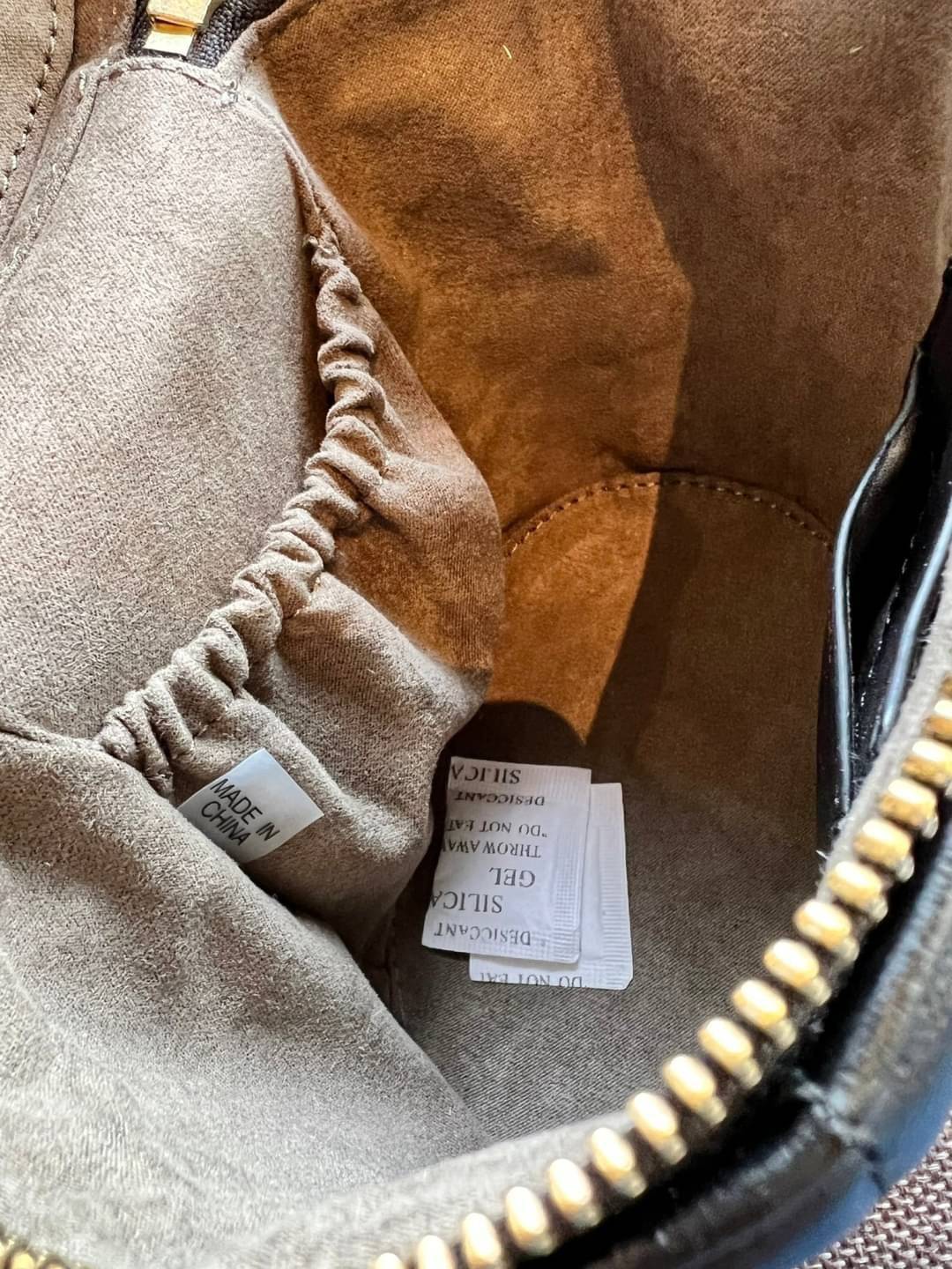 KIRA VANITY SHEEPSKIN / Tory Burch Kira Sheepskin Chain Messenger Handbag ((138999)) ที่สุดของความสวย ที่สุดของความLuxurious พร้อมส่งที่ไทย ล่าสุด! กับกระเป๋าหิ้วก็หรู สะพายข้างก็เริ่ด