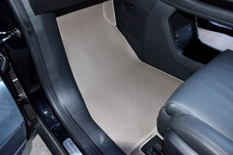 ยางปูพื้นรถยนต์ AION HYPTEC HT 2024 พรมกระดุมเล็ก ไอออน ฮิปเทค สีน้ำตาล เข้ารูป ตรงรุ่นรถ เต็มคัน