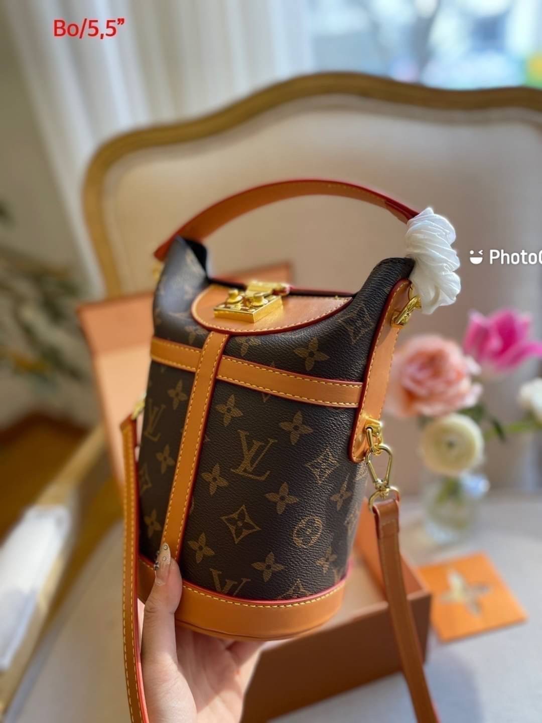 LV DUFFLE MONOGRAM / LV BUCKET BAG กระเป๋าถือทรงบัคเก็ตสุดหรู งานเกรดสวยคุ้มเกินราคา พร้อมสายยาว หรูหรา ขนาดกำลังดี ถือก็สวย สะพายก็เริส