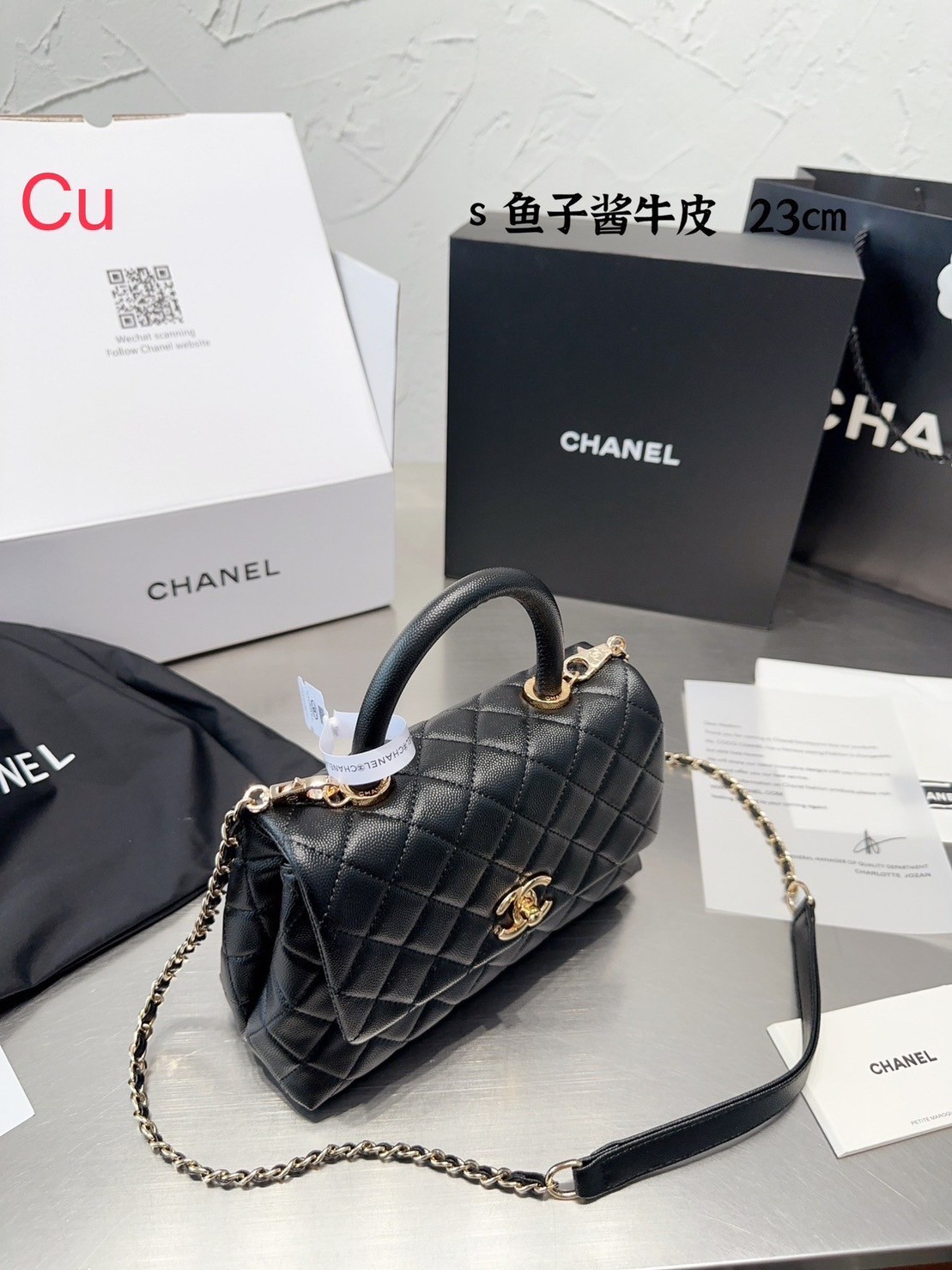 Chanel Coco Top Handle Bag 9" / Chanel Bag พร้อมส่ง กระเป๋าสะพายสุดคลาสสิค สวยหรูพร้อมมือจับในตัว งานหนังเรียบ อะไหล่ทองสวยมาก มาพร้อมกล่อง อปก ครบเซ็ท รอบนี้จัดราคาพิเศษสุดคุ้มค่ะ ใช้งานต่างประเทศได้ ภาพถ่ายจากงานขายจริง