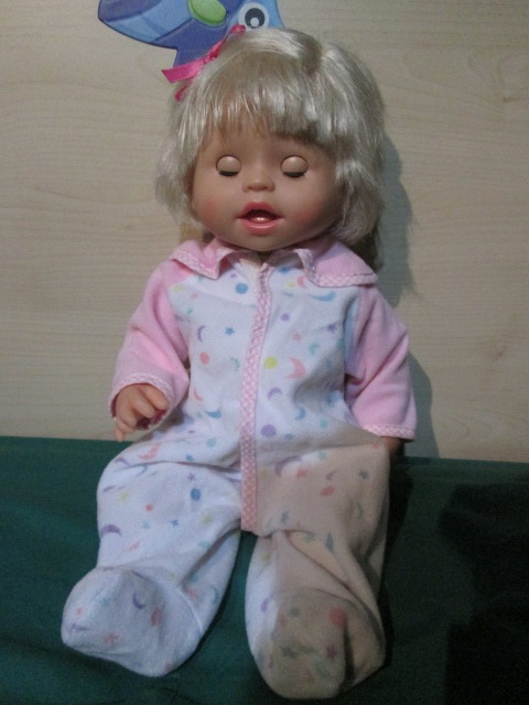 Mattel Baby Sneezes ตุ๊กตาหน้ายางมือสอง