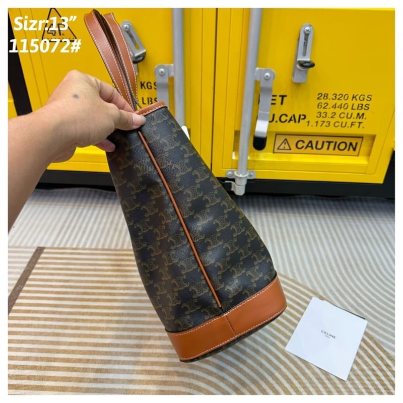CELINE medium cabas in triomphe canvas / Celine Tote Shopping Bag กระเป๋าสะพายทรงโท้ทใบใหญ่ รุ่นยอดนิยม งานสวยหรูคลาสสิคไม่มีเอ้าท์ ภายในโล่งกว้างและจุมาก