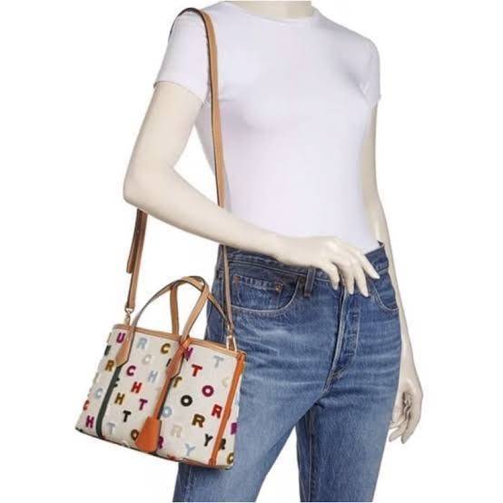 ของแท้ 💯% Tory burch perry coupe small triple-compartment tote bag เปลี่ยนบรรยากาศมาพักผ่อนแบบ Staycation สร้างสีสันให้วันพักร้อนสไตล์สาว Tory Burch กระเป๋าหลากสีสัน